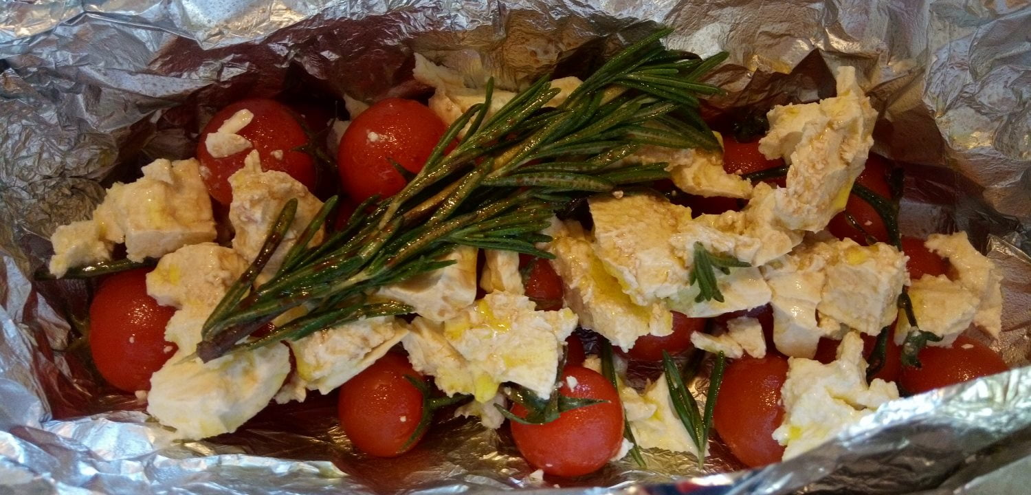 Feta, tomato and rosemary in foil